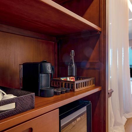 Emerald Zanzibar Resort&Spa - Deluxe All Inclusive Matemwe  Exterior foto A Nespresso machine in a hotel room